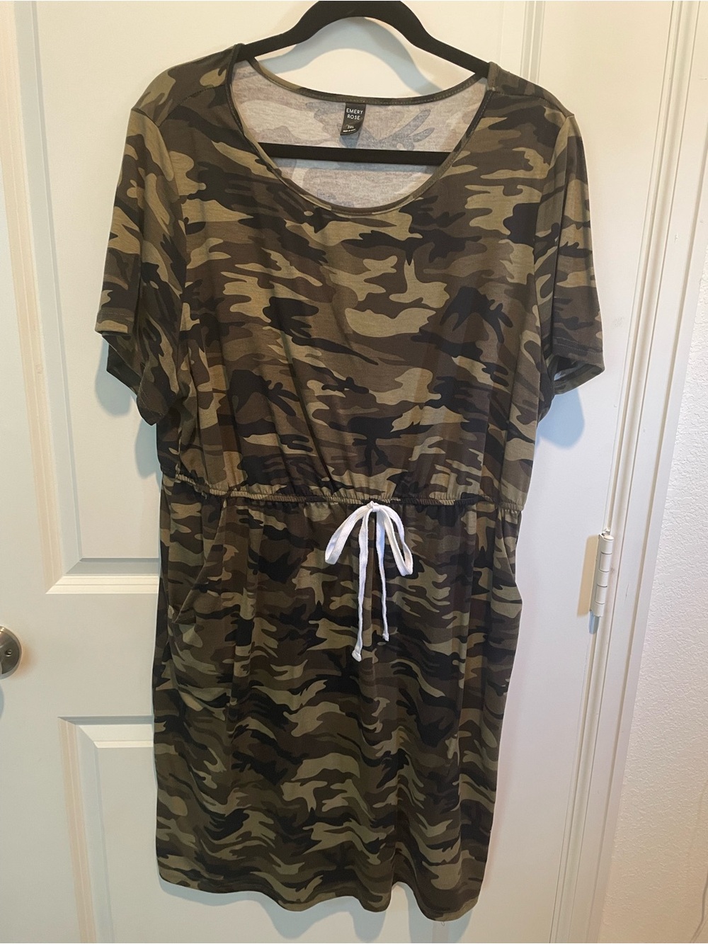 Drawstring Camo Scoop-Neck Women’s Dress - Olive Green